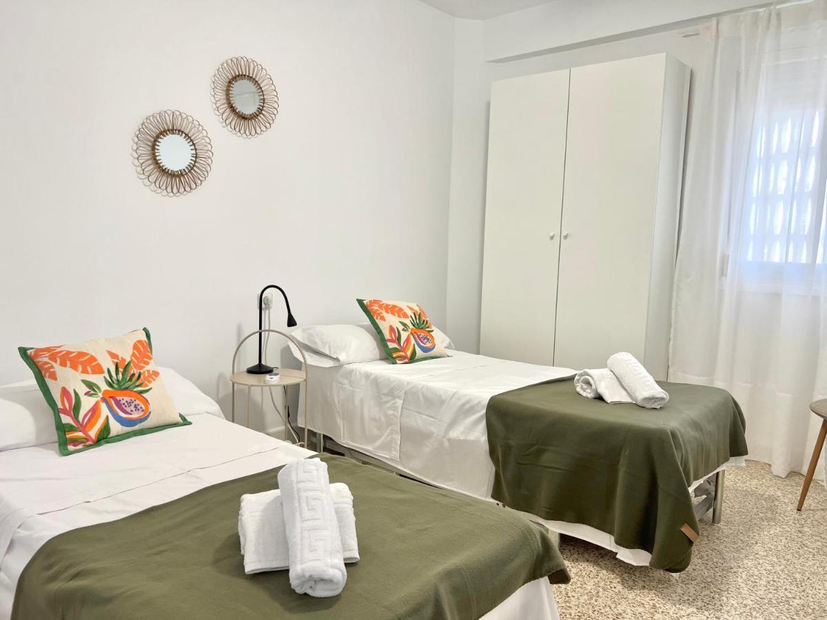 Cozy And Quiet, Pax7 Los Boliches, 3D, 2B, Pool And Close To The Beach Fuengirola Kültér fotó
